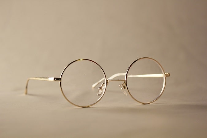 メガネ買うならどこがいい？安いメガネや高校生・40代向け、遠近両用メガネのおすすめをご紹介！